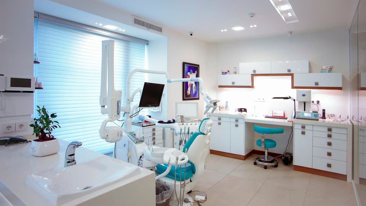 مطب دندانپزشکی؛ نرم افزار دندانپزشکی همیارطب
